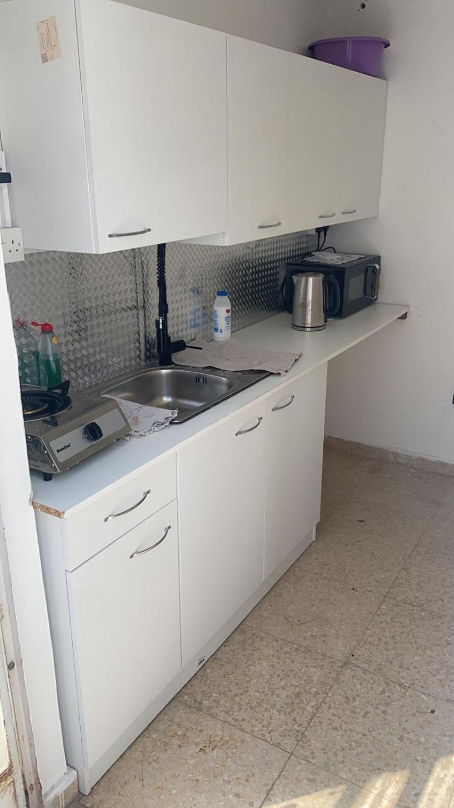 Unique City Hostel 100 Meters From Beach Ларнака Екстер'єр фото